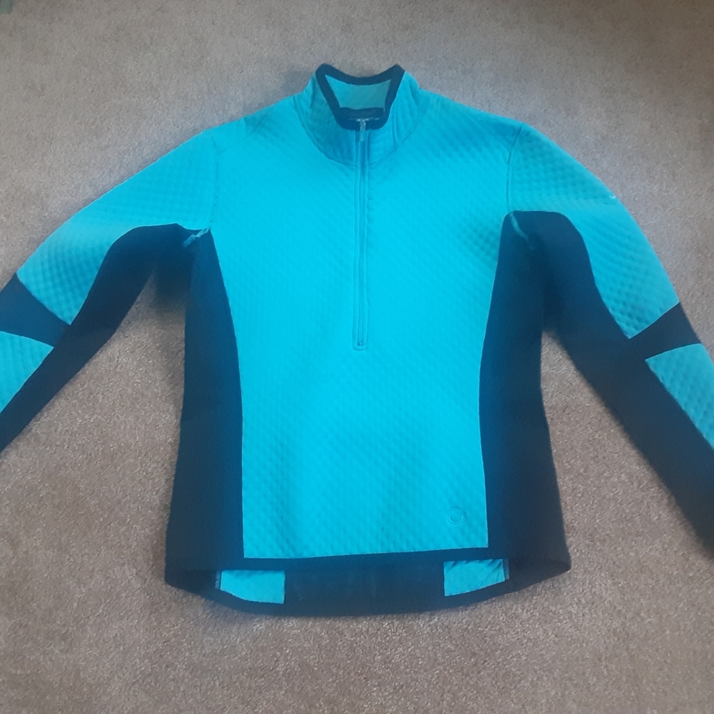 Nike Sphere Bike/Multisport Thermal Waffle Knit Top, Rear Zip Pocket, Nearly New